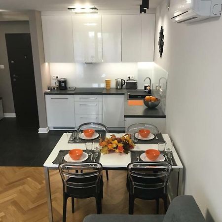 Апартаменты Apartament Emilia Варшава Экстерьер фото